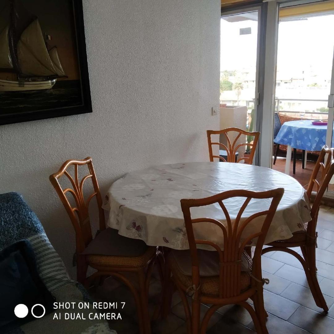 Appartement T2 Vue Mer Et Port,2 Balcons, Parking Prive Canet-en-Roussillon Exterior photo